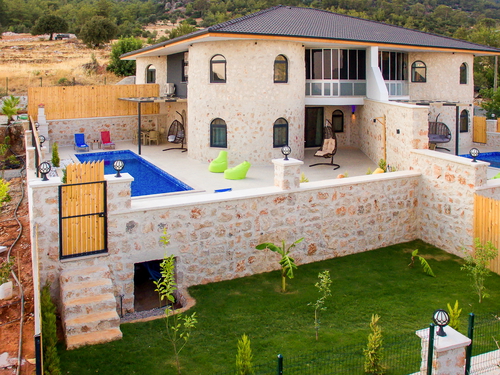  gece  -  Kasım
  | Seydikemer Karadere’de Hamamlı, Saunalı Lüks Villa